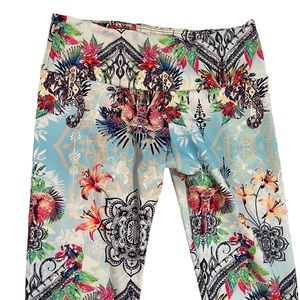 Bohemian Elephant print Onzie leggings size XS